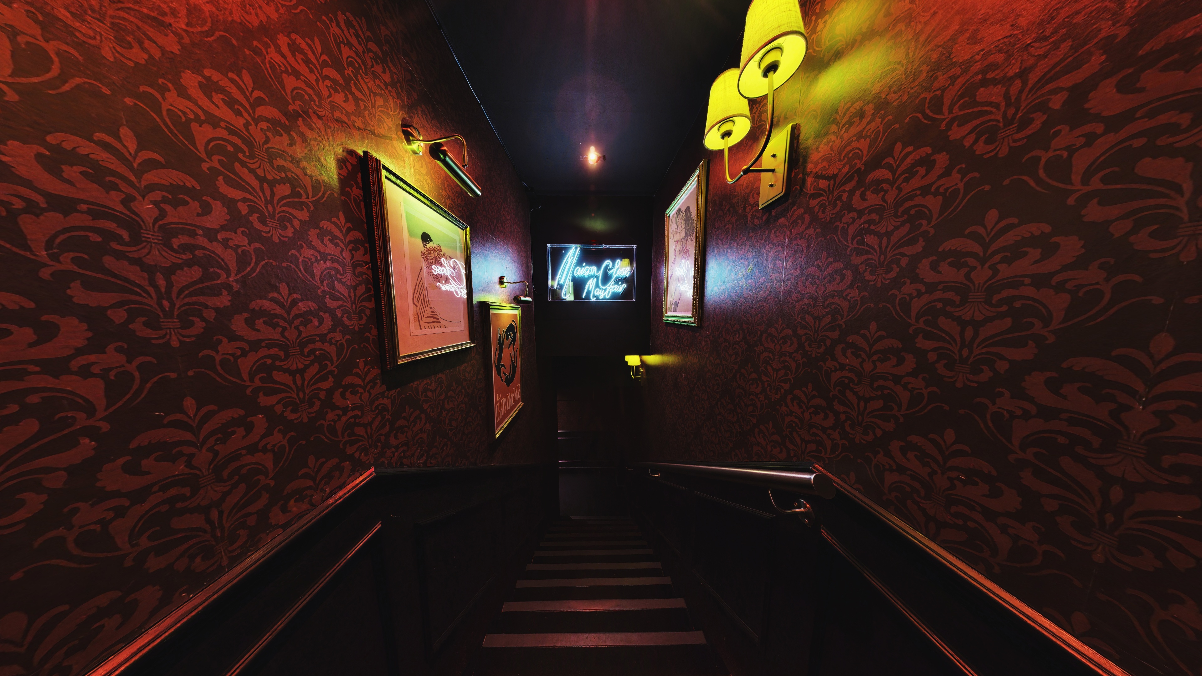 Exclusive Nightclub Venue Tour